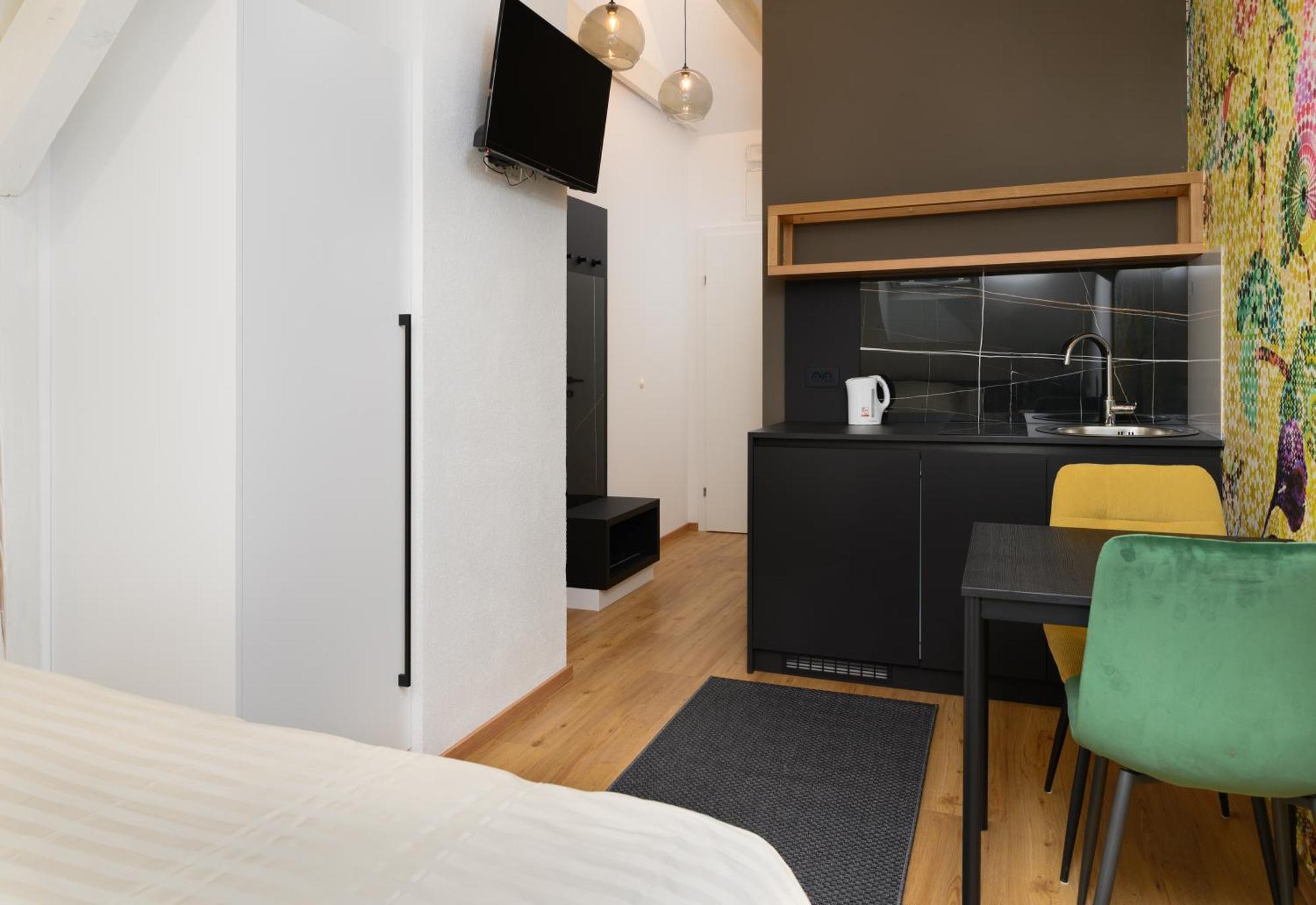 Lilija Apartments Trzin Eksteriør billede